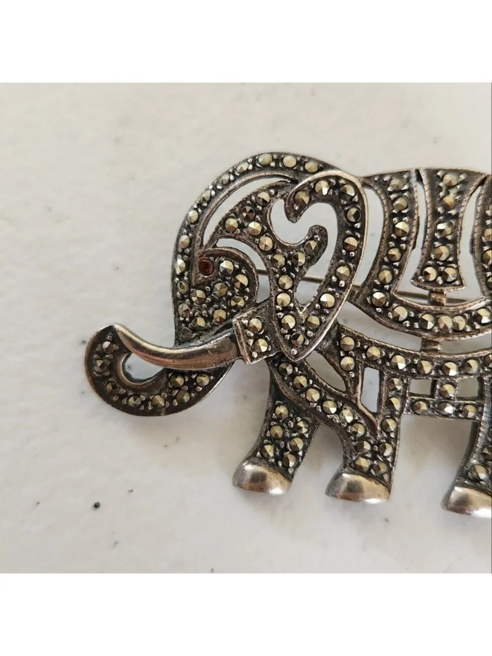 Vintage Elephant Pin Brooch Large Silver Tone Rhinestones Costume Jewlery 90s